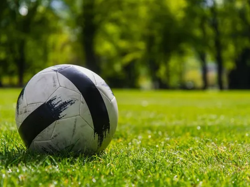 En Mayenne et Maine et Loire : aucun match de football ce week-end...