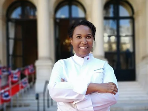 La cheffe guadeloupéenne Béatrice Fabignon décorée de l’Ordre...