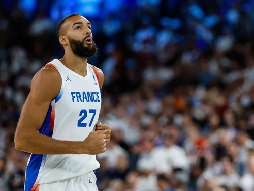 Rudy Gobert et Victor Wembanyama, les Bleus tirent leurs premières...
