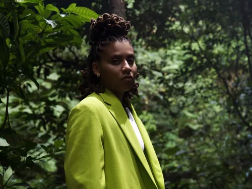 Meryl cartonne avec trois titres dans le Top 10 Outre-mer