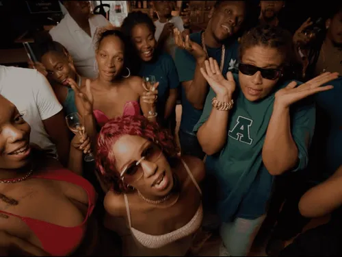 « Shatta Confessions » : Meryl signe un nouveau succès certifié...