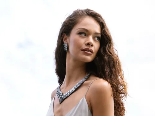 Miss France 2026 : Hinaupoko Devèze attendue de retour en Polynésie...