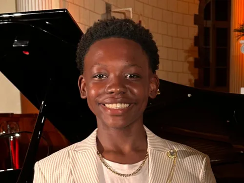 Nelson Charles, la voix lyrique qui monte