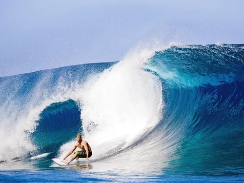 JO 2024 : L'ITINERAIRE DE LA FLAMME OLYMPIQUE DANS LES DOM A ETE...