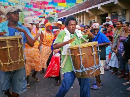 CARNAVAL : DEBUT DES FESTIVITES AUX ANTILLES ET EN GUYANE ! 
