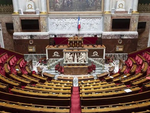 L’Assemblée nationale abroge officiellement le Code noir