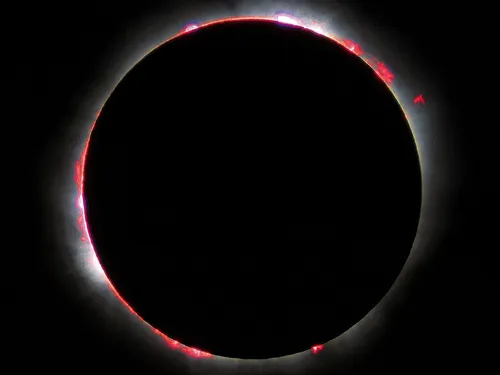 Éclipse solaire le 12 août : où et comment observer ce spectacle en...