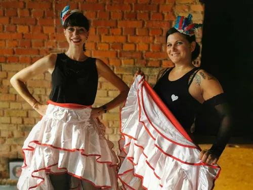 Estelle Challenge "French Cancan" à La Clandestine