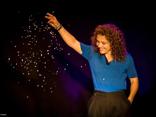 "Perlimpinpin" Karine Dubernet - Humour / seule-en-scène