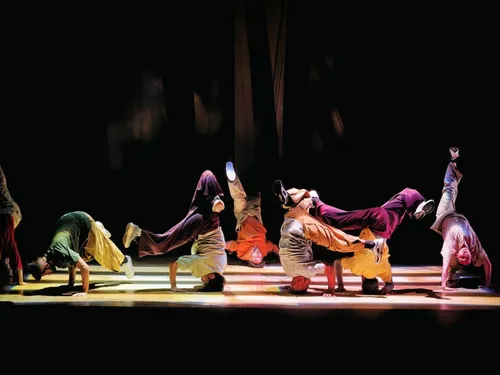 Macéra - Danse par la Compagnie Pyramid