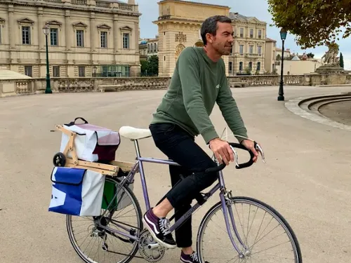 Une marque héraultaise réinvente le cabas à roulette, pratique,...