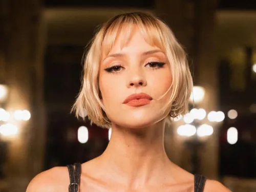 Angèle dévoile un nouvel extrait de son futur album