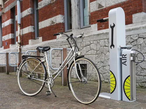Une station de gonflage pour les vélos à La Madeleine