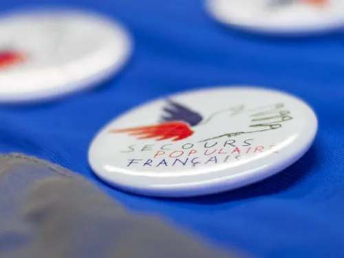 Braderie de printemps au Secours Populaire d'Arras