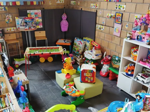 Des jouets de seconde main et solidaires pour Noël 