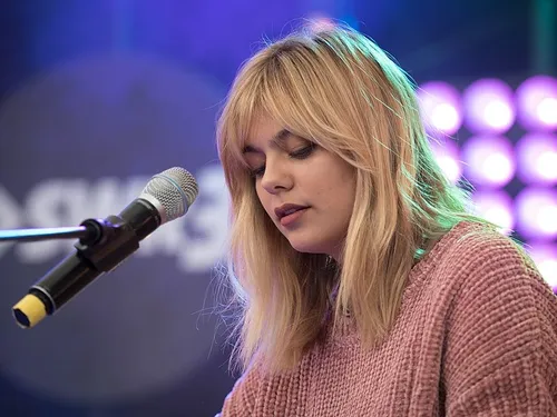 La Nordiste Louane à l'Eurovision !