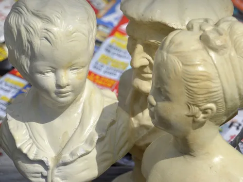 Nouvelle brocante solidaire des Petits Frères des Pauvres