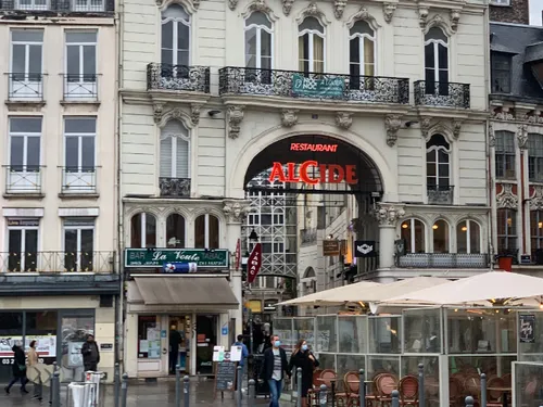 Le passage sous la voûte Alcide interdit d'accès à Lille