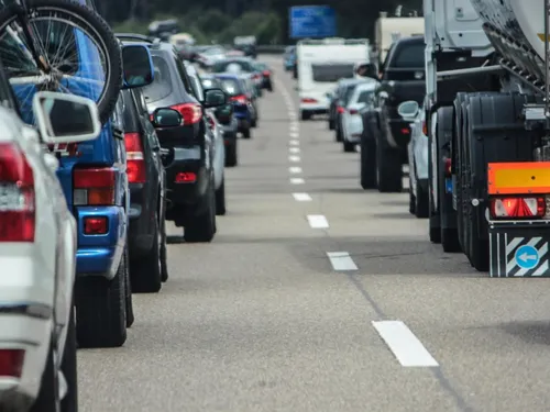 Départs en vacances : les routes vont se charger ce week-end 