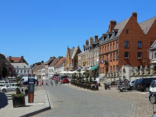 La mairie de Cassel met en place un quota de logements Airbnb