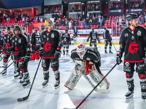 Une collection de carte à l'effigie des Gothiques d'Amiens
