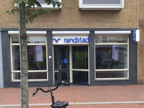 Randstad recrute lors d'un salon à Montigny-en-Ostrevent