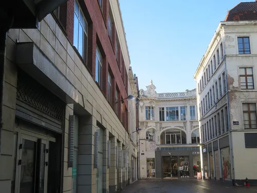 La rue Saint-Nicolas a rouvert à Lille