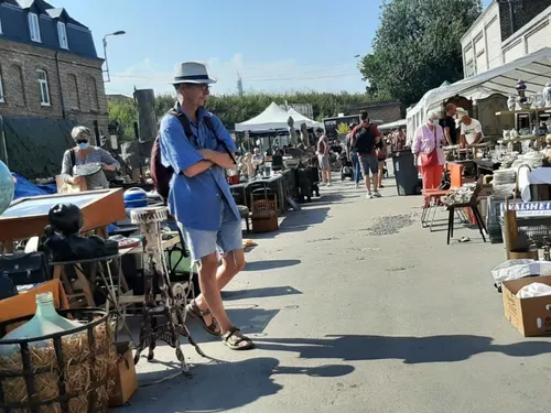 Braderie au Village des Antiquaires de Saint-André-lez-Lille
