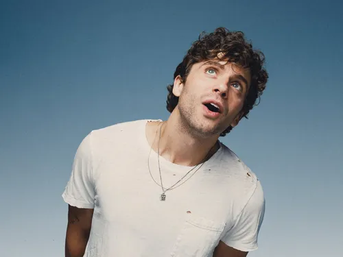 Mark Ambor rejoint la line up du Main Square