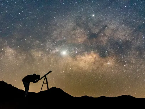 La nuit des étoiles de retour ce week-end au Louvre-Lens 