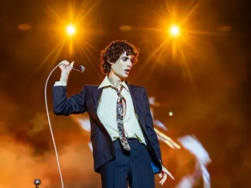 Sombr rejoint l’affiche du Main Square Festival 2027