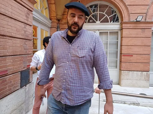 Outrage et harcèlement : l'éleveur de cochon de Montjoi condamné à...