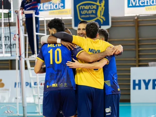 Volley : Mende s'impose au tie-break à Puygouzon