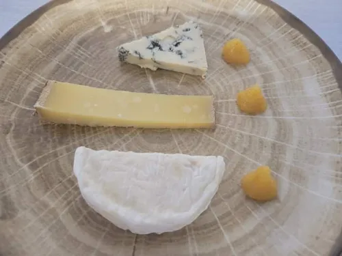 Un fromage lozérien au menu du roi Charles 