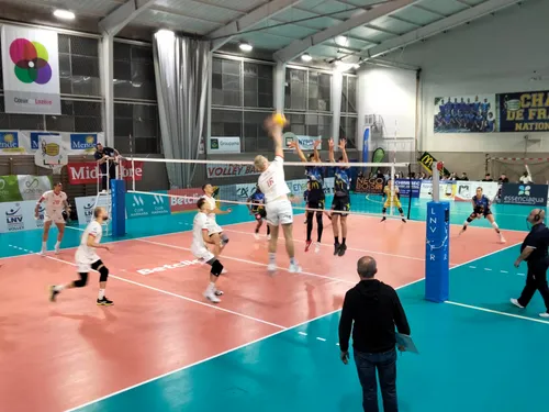 Fin de parcours pour le Mende Volley Lozère, qui tombe au Piencourt...