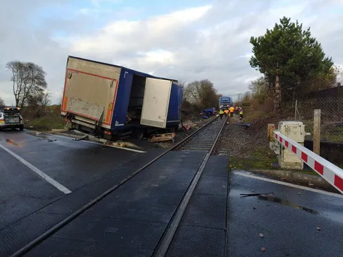 Collision entre un TER et un camion : le chauffeur est décédé