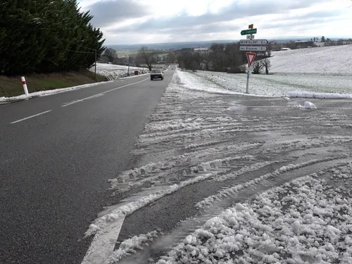 Massif Central : vigilance sur les routes ce samedi matin