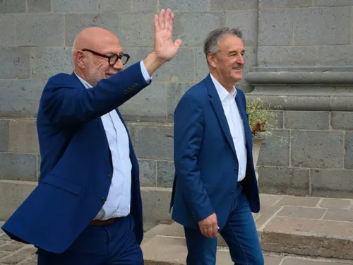 Cantal : Bernard Delcros et Stéphane Sautarel largement réélus au...