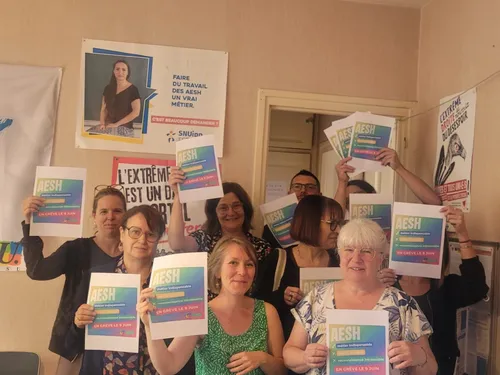 Grève des AESH : la colère monte dans les écoles