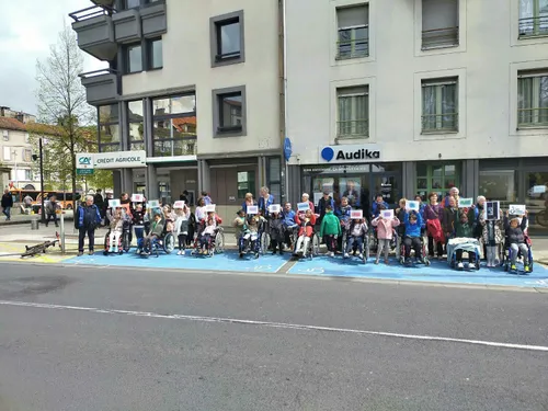 L'APF se mobilise pour l'accessibilité à Aurillac