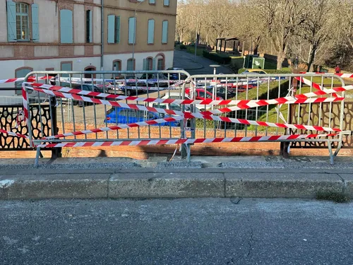 A peine en service, le pont Vieux de Montauban déjà endommagé : les...