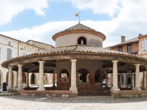 Ça vaut le détour : La bourgade d’Auvillar