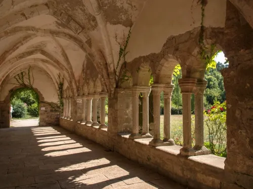 Ça vaut le détour : L’abbaye de Sylvanès et sa renaissance