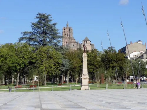 Ça vaut le détour : Le festivada de Rodez et la rue Eugène Loup