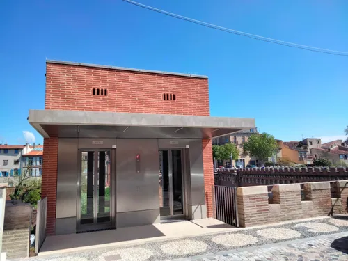 Montauban : l’ascenseur urbain du pont des consuls enfin ouvert