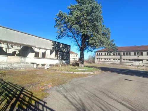 Le parc photovoltaïque sur la base du Viroulou est lancé