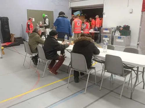 « J'ai l'habitude de dormir dehors, mais là, à -12°C, ça pique »