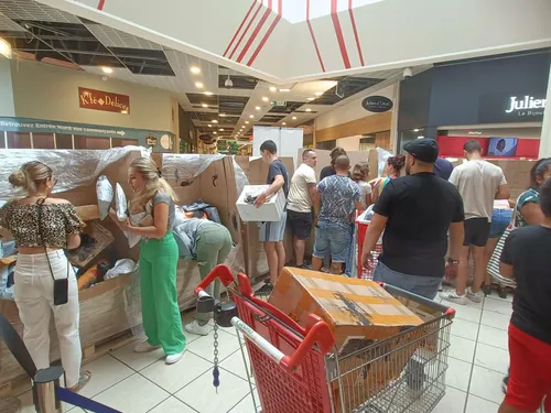 Les ventes de colis perdus font « carton plein » !