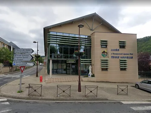 Une intoxication alimentaire touche dix-huit personnes au lycée...