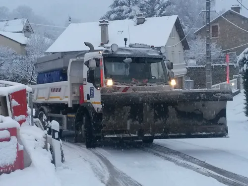 Le verglas complique la circulation en Aveyron